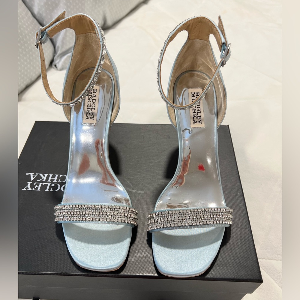 NIB Badgley Mischka Urina Embellished Silk Sandals